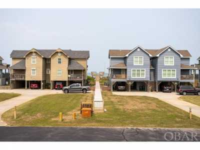 Home For Sale in Southern Shores, North Carolina