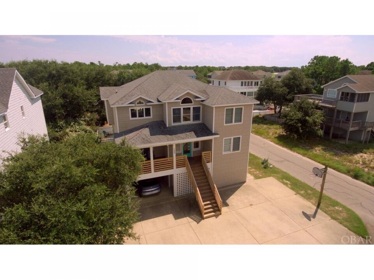 Picture of Home For Sale in Corolla, North Carolina, United States