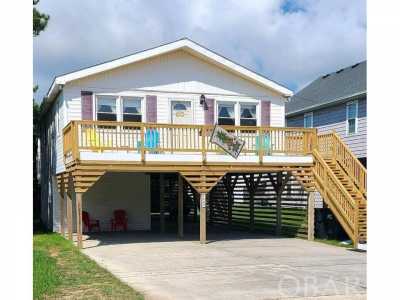 Home For Sale in Kill Devil Hills, North Carolina