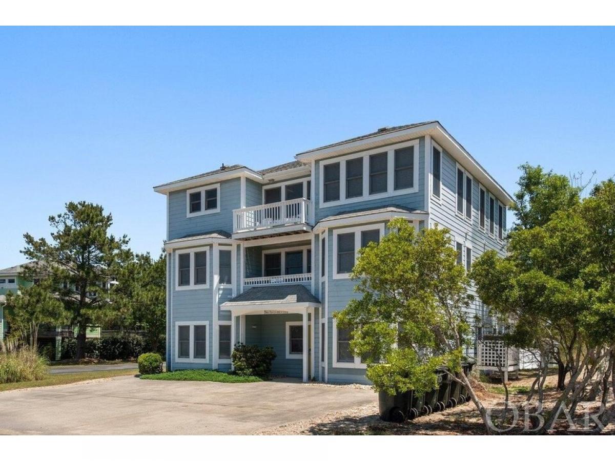 Picture of Home For Sale in Corolla, North Carolina, United States