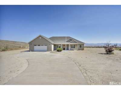 Home For Sale in Hawthorne, Nevada