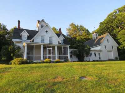 Home For Sale in Freedom, New Hampshire