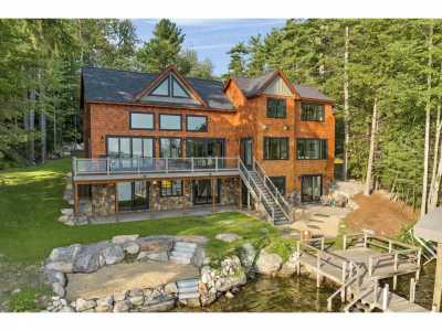 Home For Sale in Meredith, New Hampshire