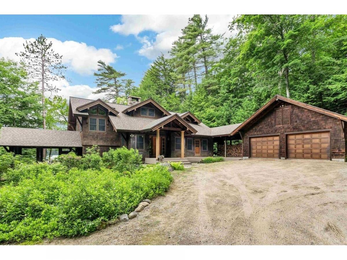 Picture of Home For Sale in Moultonborough, New Hampshire, United States