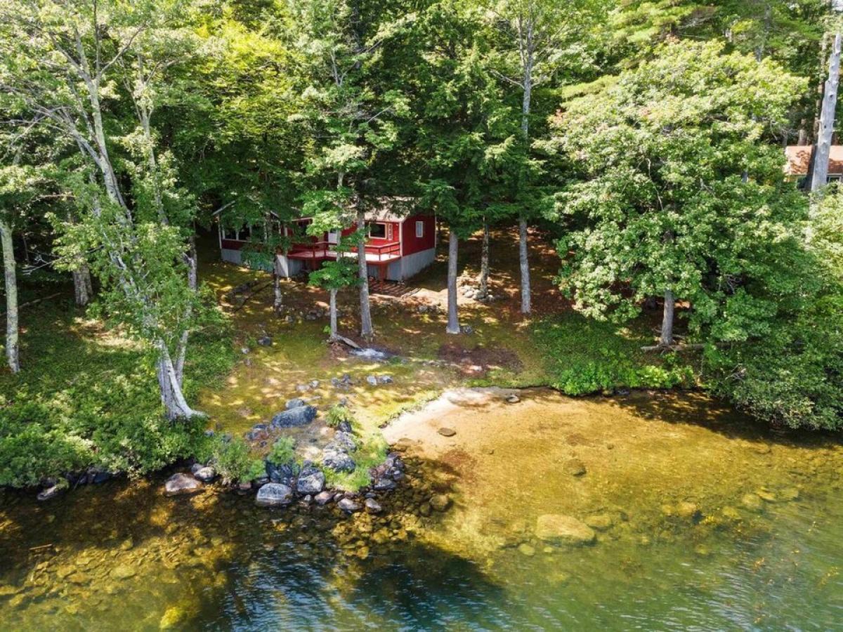 Picture of Home For Sale in Moultonborough, New Hampshire, United States