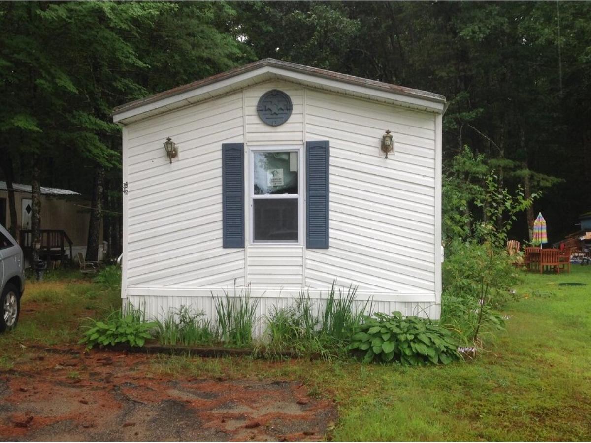 Picture of Home For Sale in Ossipee, New Hampshire, United States