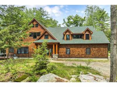 Home For Sale in Tuftonboro, New Hampshire