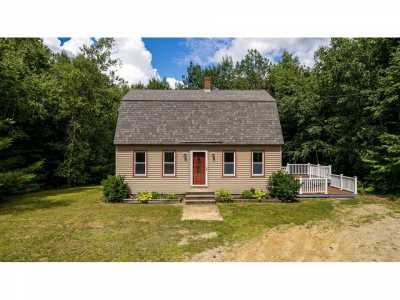 Home For Sale in Northwood, New Hampshire