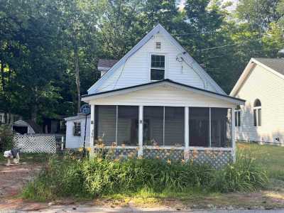 Home For Sale in Lincoln, New Hampshire