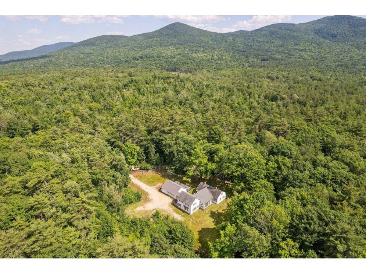 Picture of Home For Sale in Sandwich, New Hampshire, United States