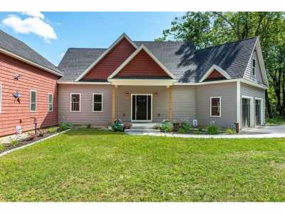 Home For Sale in Pittsfield, New Hampshire