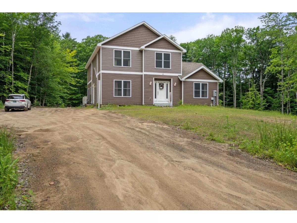 Picture of Home For Sale in Gilford, New Hampshire, United States