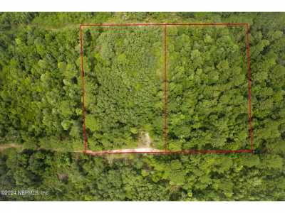 Residential Land For Sale in Florahome, Florida