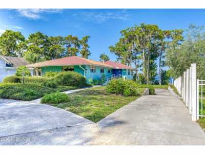 Home For Sale in East Palatka, Florida