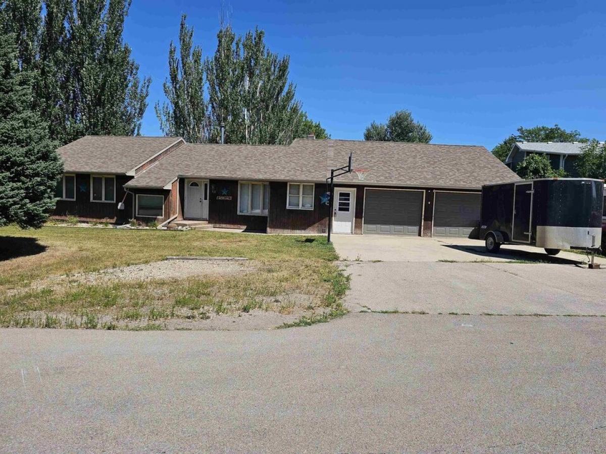 Picture of Home For Sale in Spearfish, South Dakota, United States