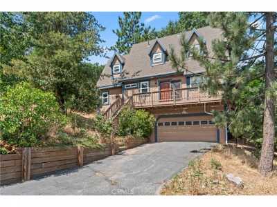 Home For Sale in Lake Arrowhead, California