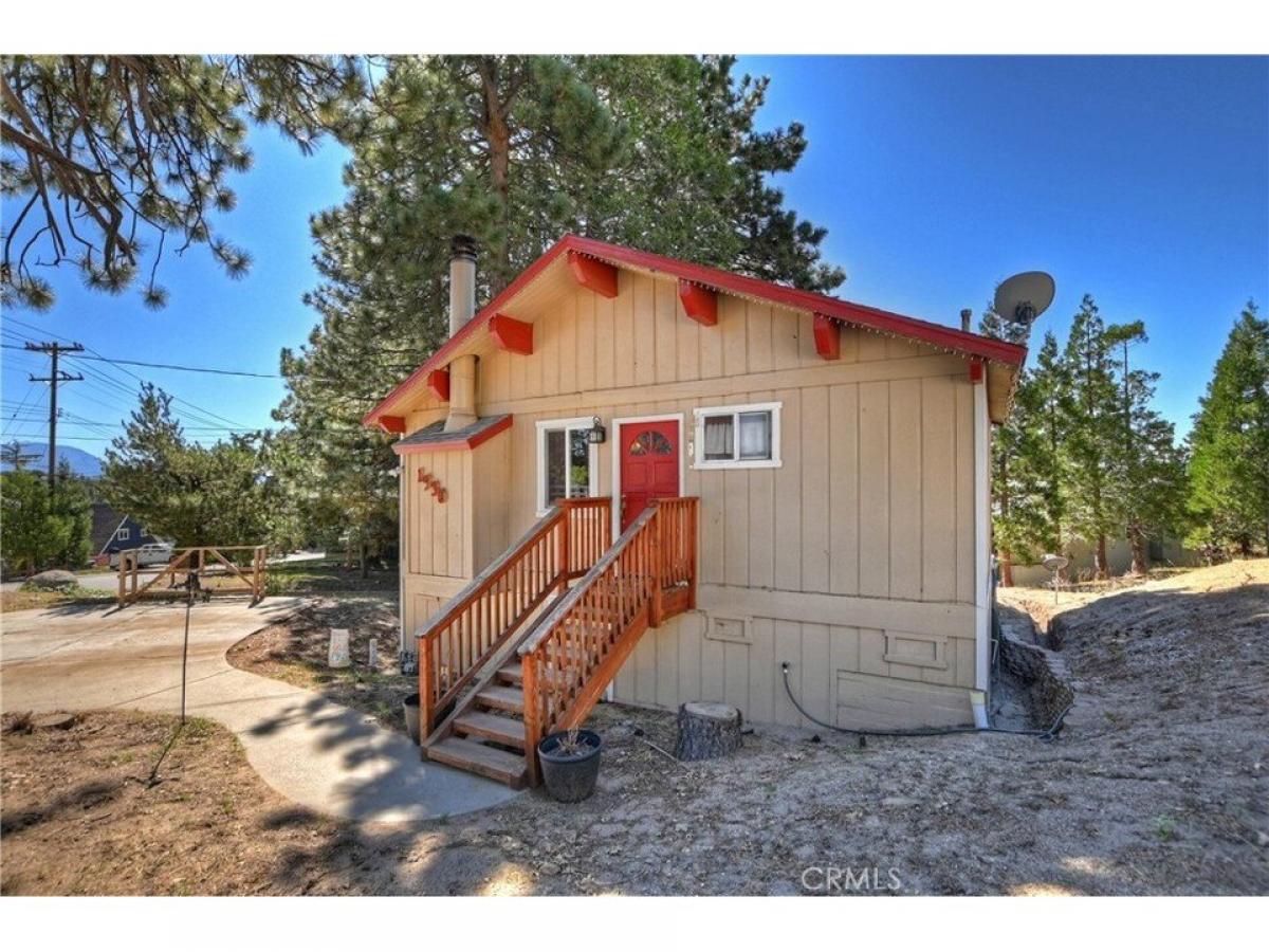 Picture of Home For Sale in Running Springs, California, United States