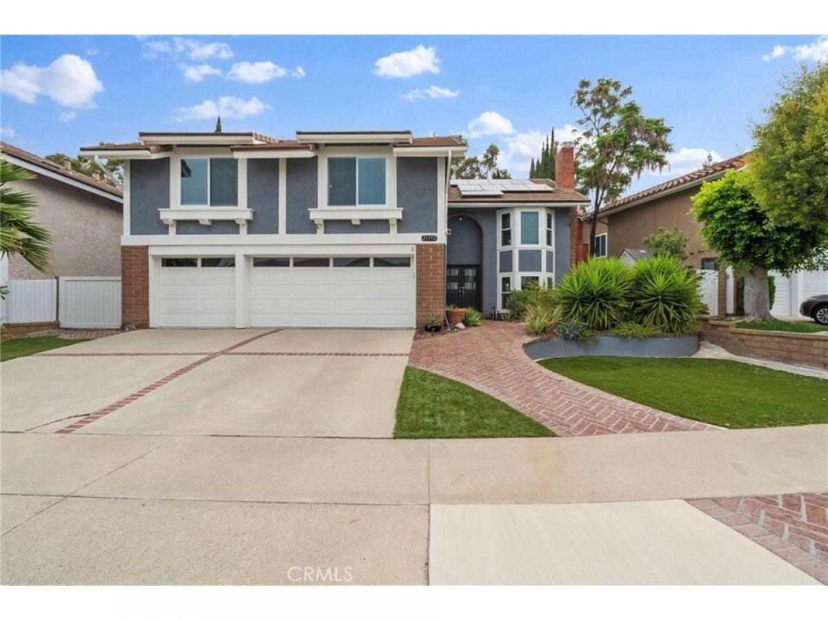 Picture of Home For Sale in Lake Forest, California, United States