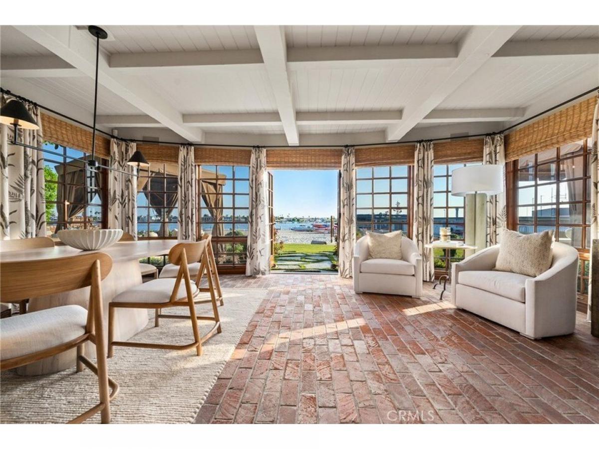 Picture of Home For Sale in Corona del Mar, California, United States