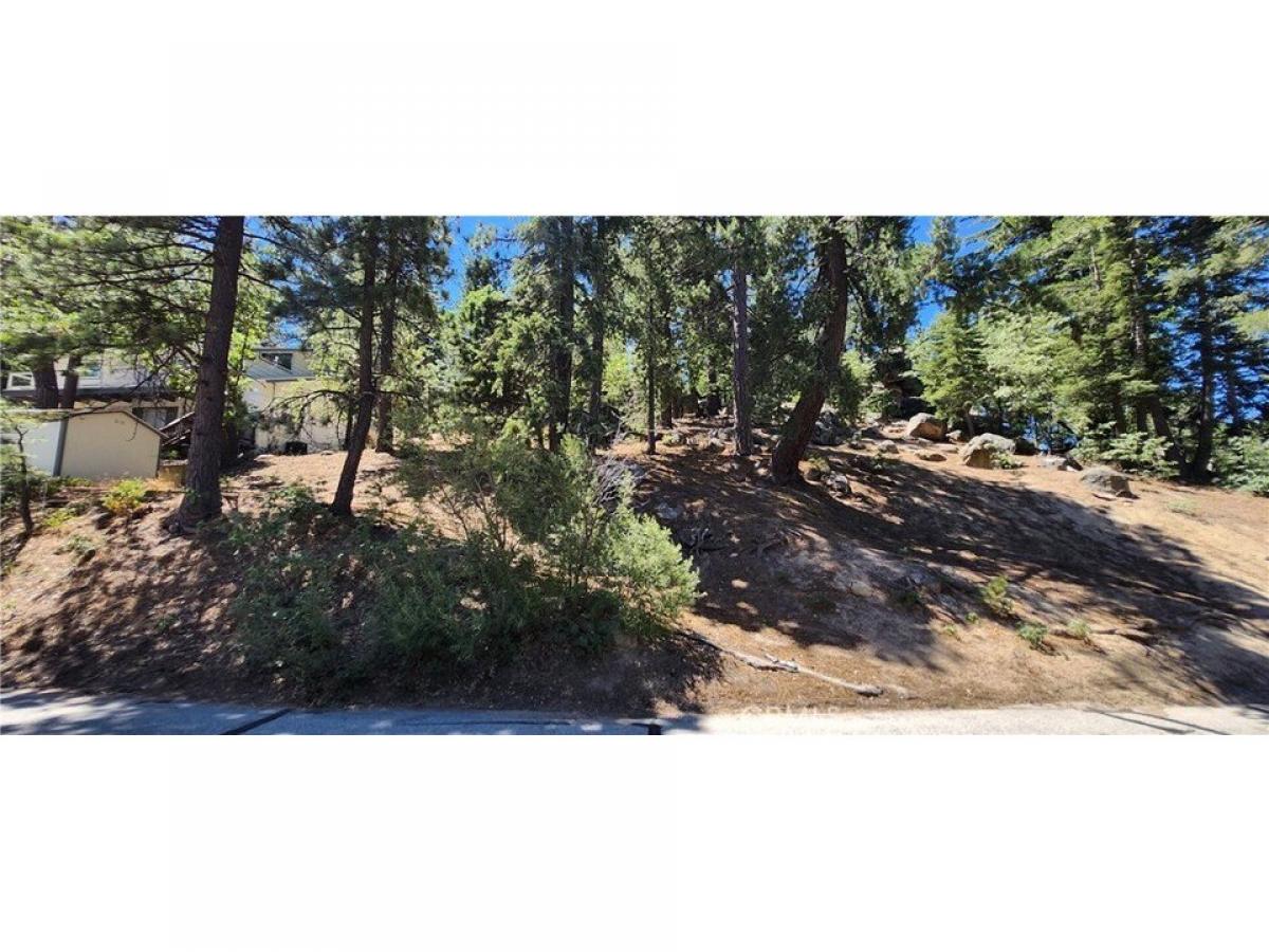 Picture of Residential Land For Sale in Running Springs, California, United States