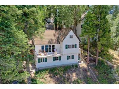 Home For Sale in Lake Arrowhead, California