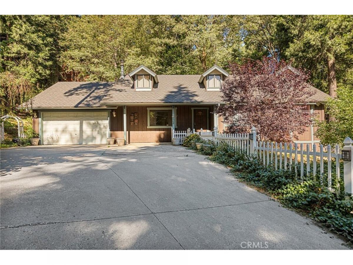 Picture of Home For Sale in Cedarpines Park, California, United States