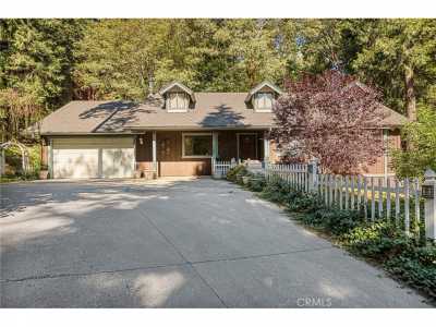 Home For Sale in Cedarpines Park, California