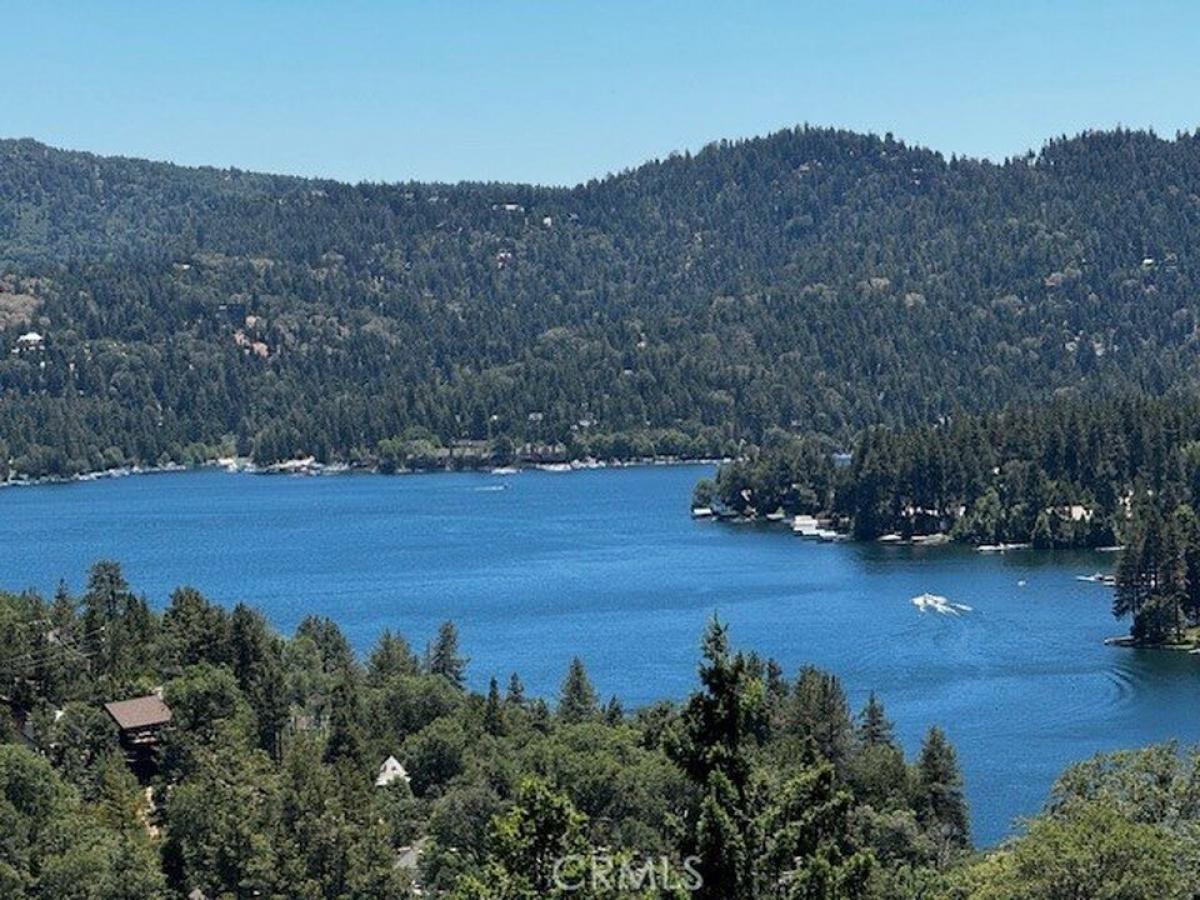 Picture of Home For Sale in Lake Arrowhead, California, United States