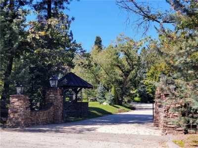 Home For Sale in Running Springs, California