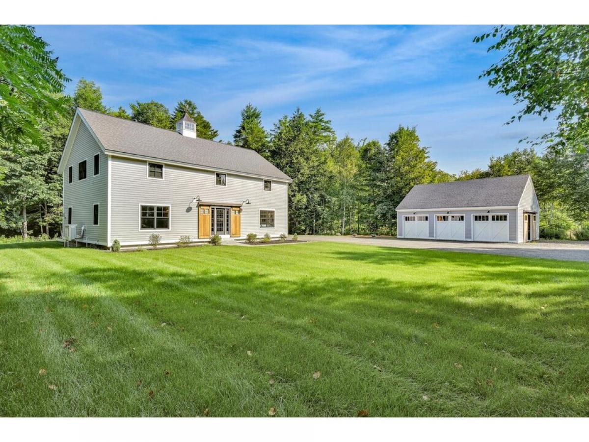 Picture of Home For Sale in Farmingdale, Maine, United States