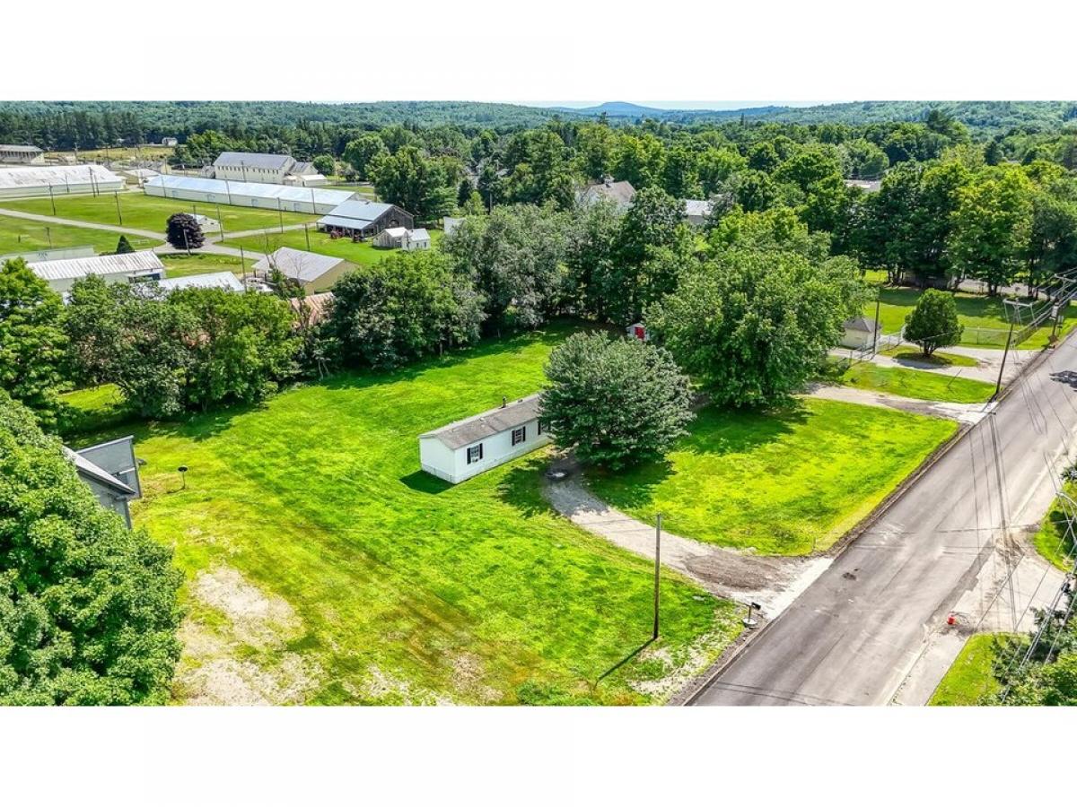 Picture of Home For Sale in Farmington, Maine, United States