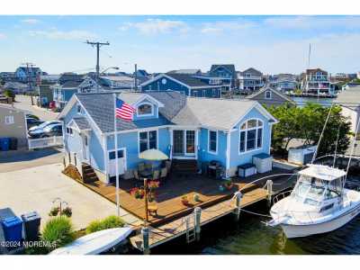 Home For Sale in Lavallette, New Jersey