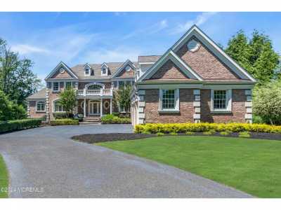 Home For Sale in Wall, New Jersey