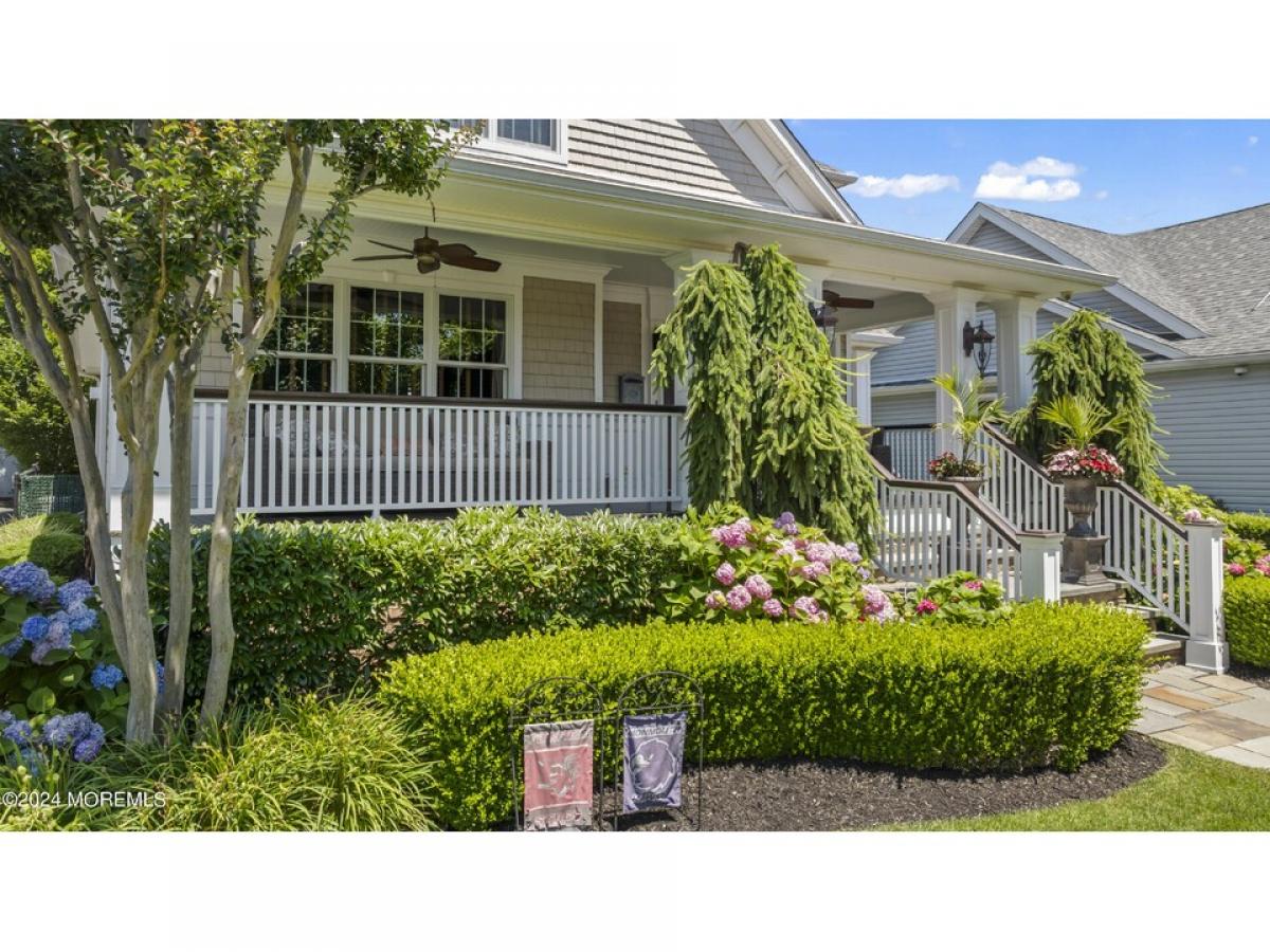 Picture of Home For Sale in Belmar, New Jersey, United States