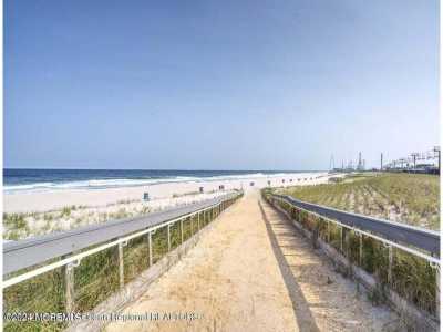 Home For Sale in Seaside Heights, New Jersey