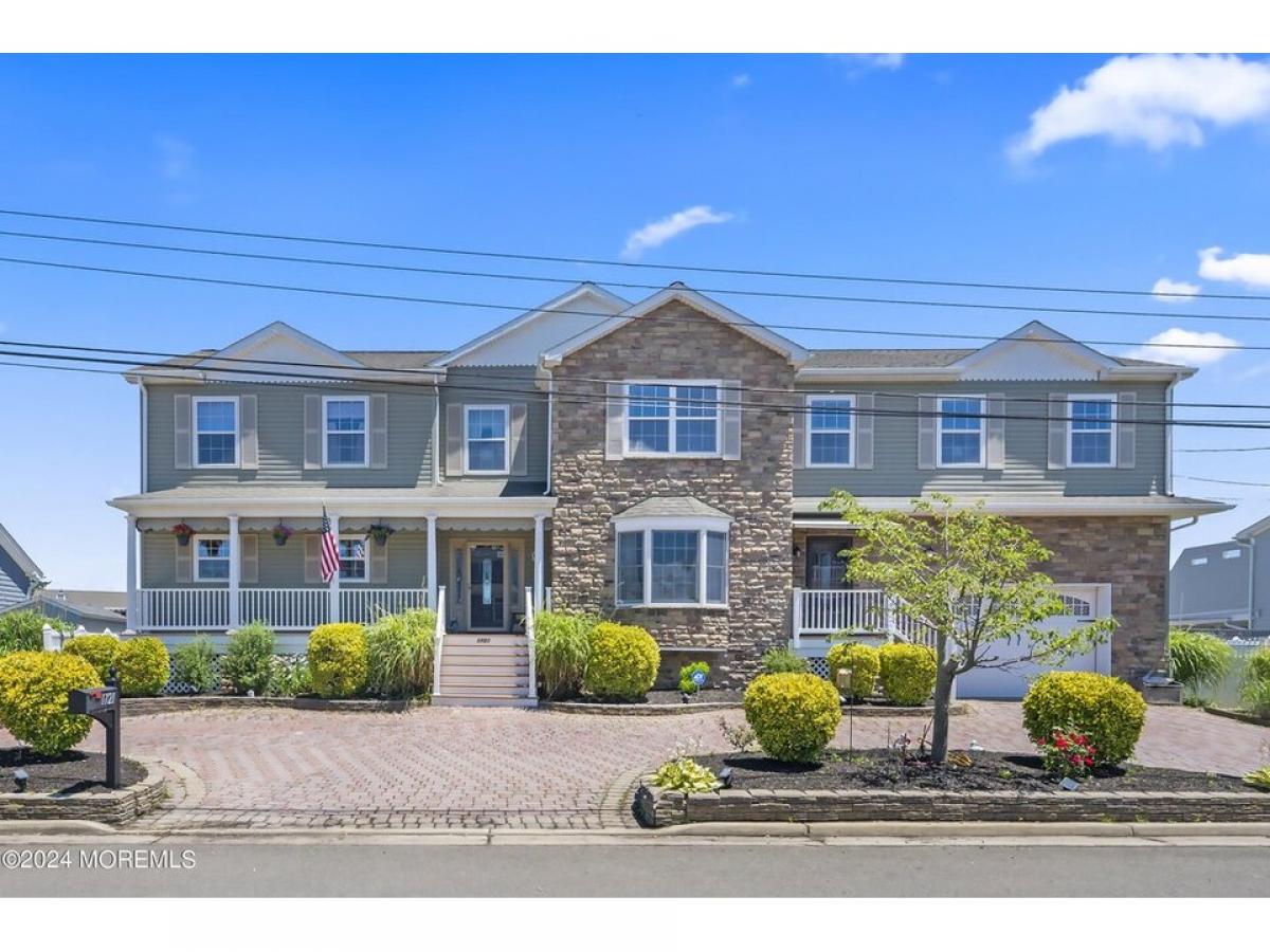 Picture of Home For Sale in Point Pleasant, New Jersey, United States