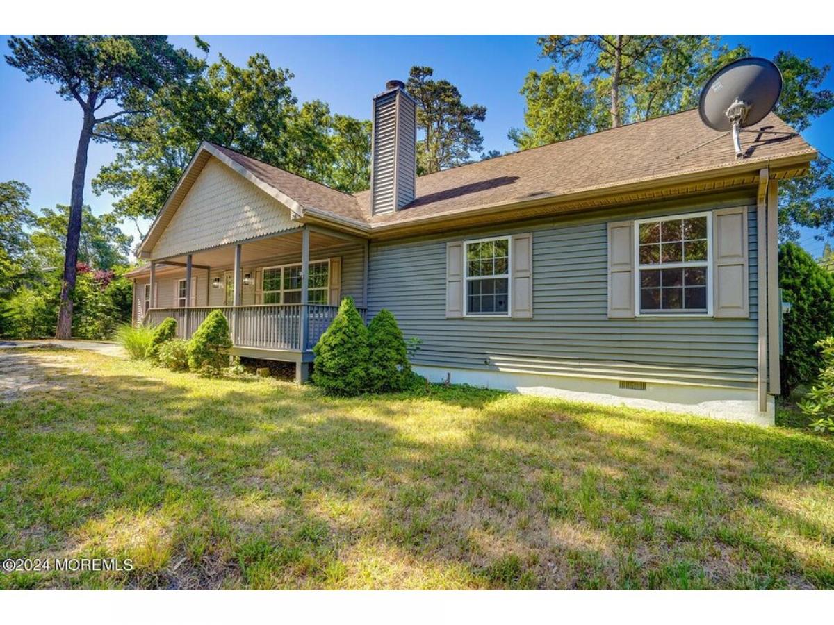 Picture of Home For Sale in Tuckerton, New Jersey, United States