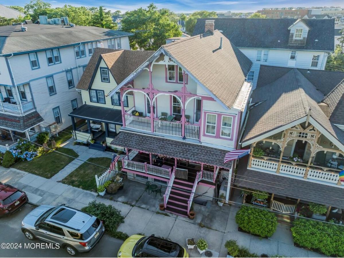 Picture of Home For Sale in Ocean Grove, New Jersey, United States