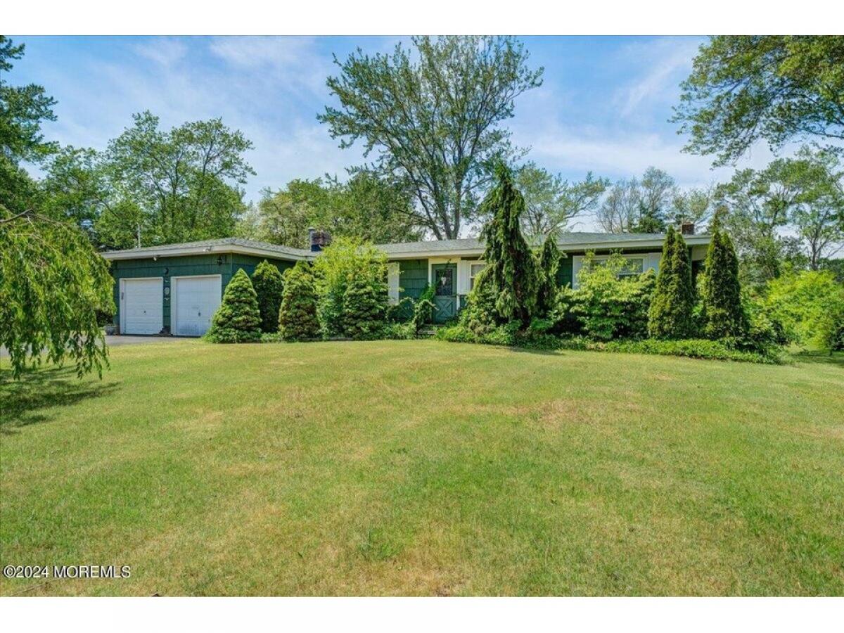 Picture of Home For Sale in Brick, New Jersey, United States