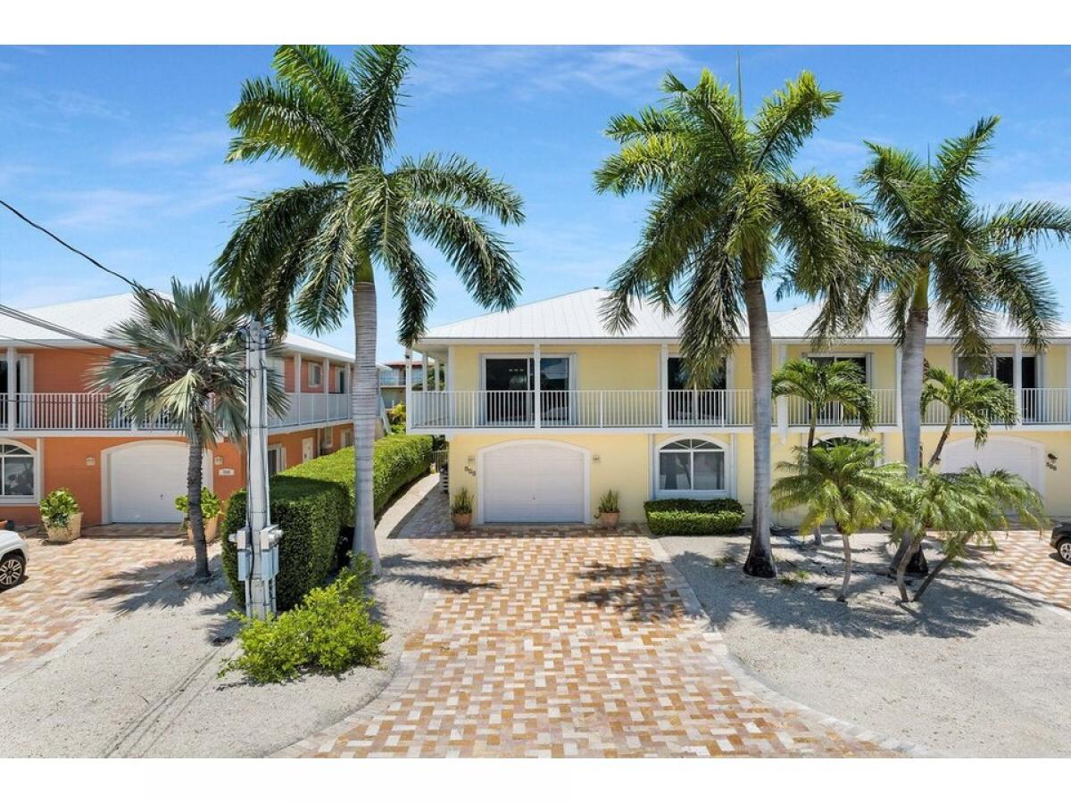 Picture of Home For Sale in Key Colony, Florida, United States