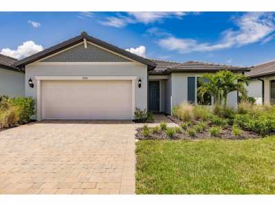 Home For Sale in Naples, Florida