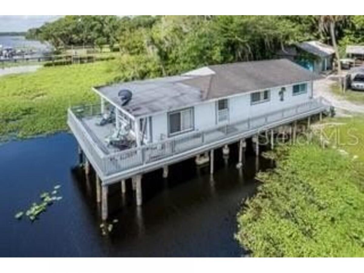 Picture of Home For Sale in Astor, Florida, United States