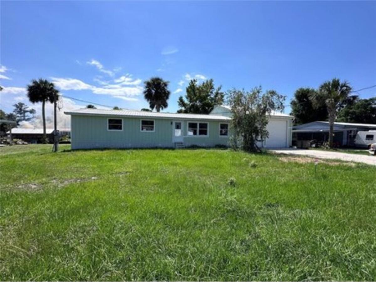 Picture of Home For Rent in Astor, Florida, United States