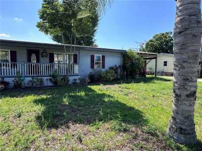 Home For Sale in Astor, Florida