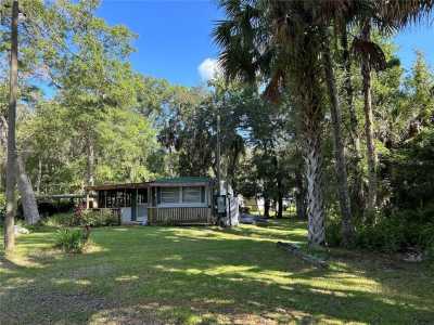 Home For Sale in Astor, Florida