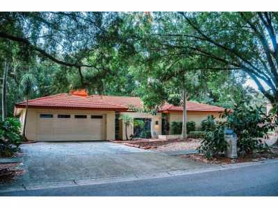 Home For Sale in Brandon, Florida