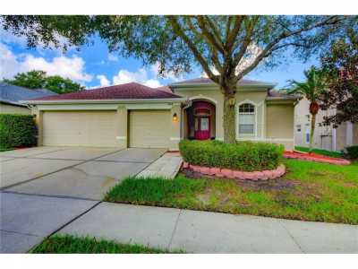 Home For Sale in Valrico, Florida