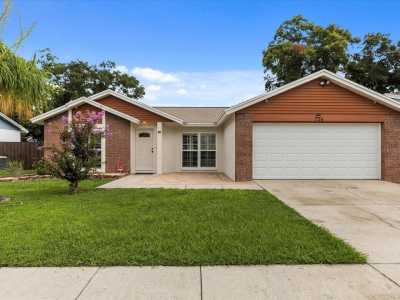 Home For Sale in Brandon, Florida