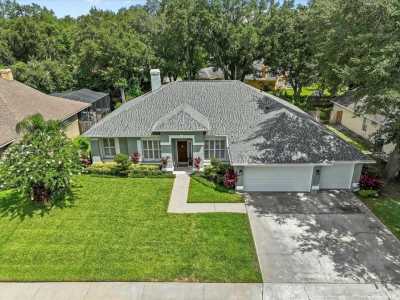 Home For Sale in Valrico, Florida