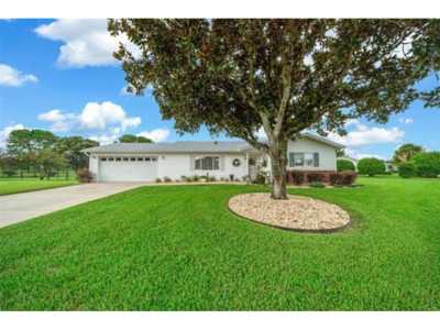 Home For Sale in Summerfield, Florida